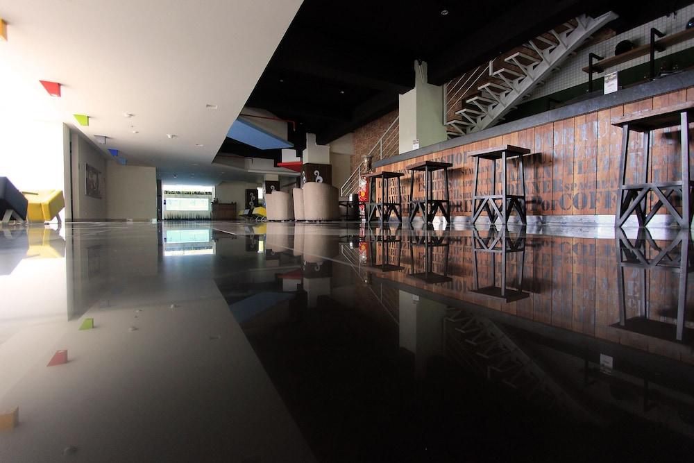 Hotel Fortunagrande Seturan Yogyakarta Maguwo Zewnętrze zdjęcie