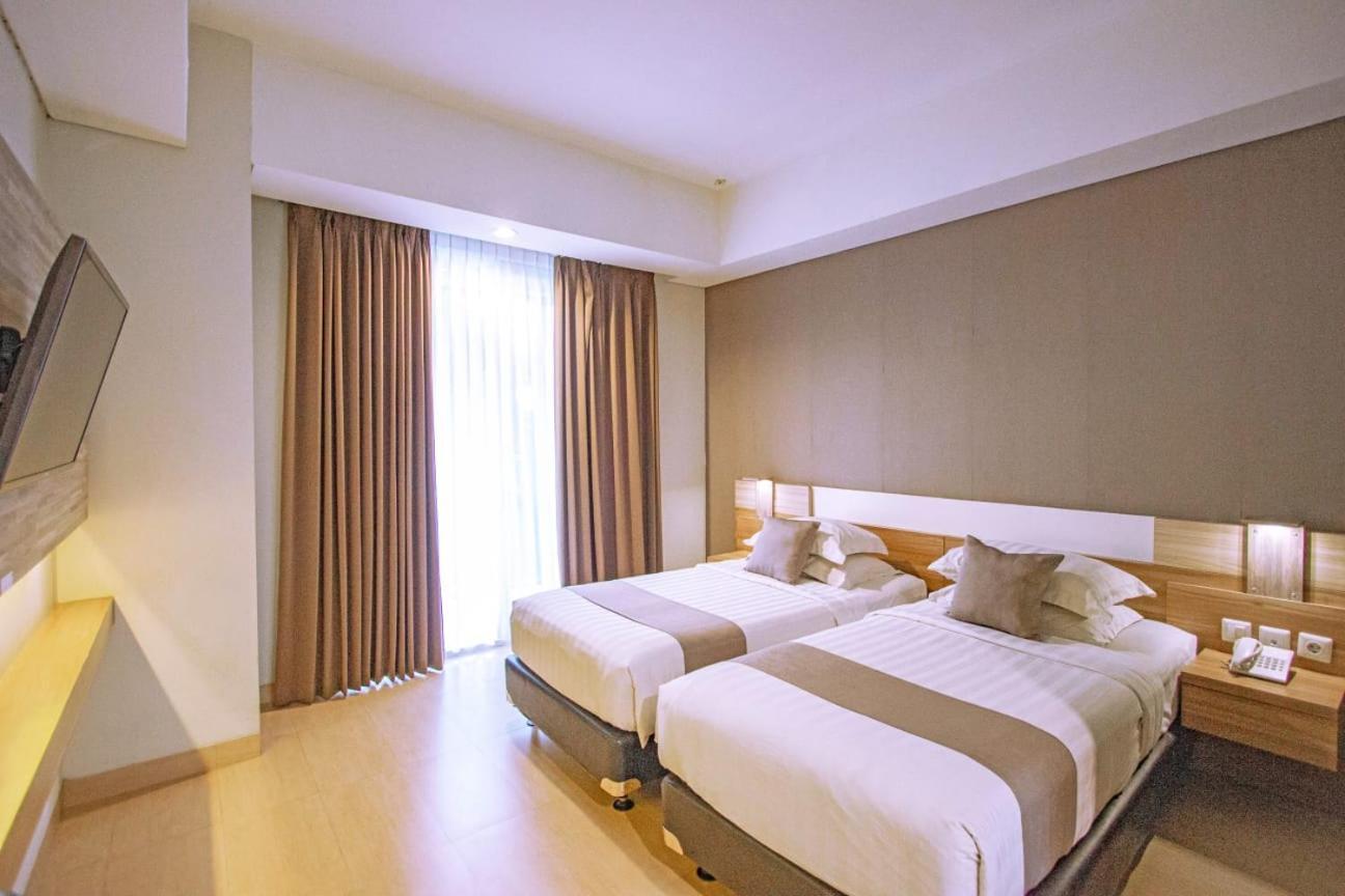 Hotel Fortunagrande Seturan Yogyakarta Maguwo Zewnętrze zdjęcie