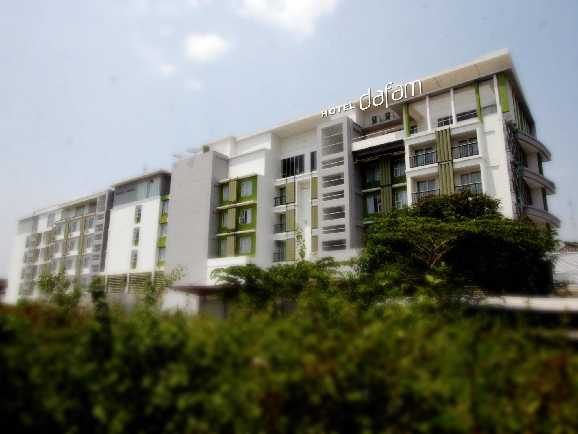 Hotel Fortunagrande Seturan Yogyakarta Maguwo Zewnętrze zdjęcie