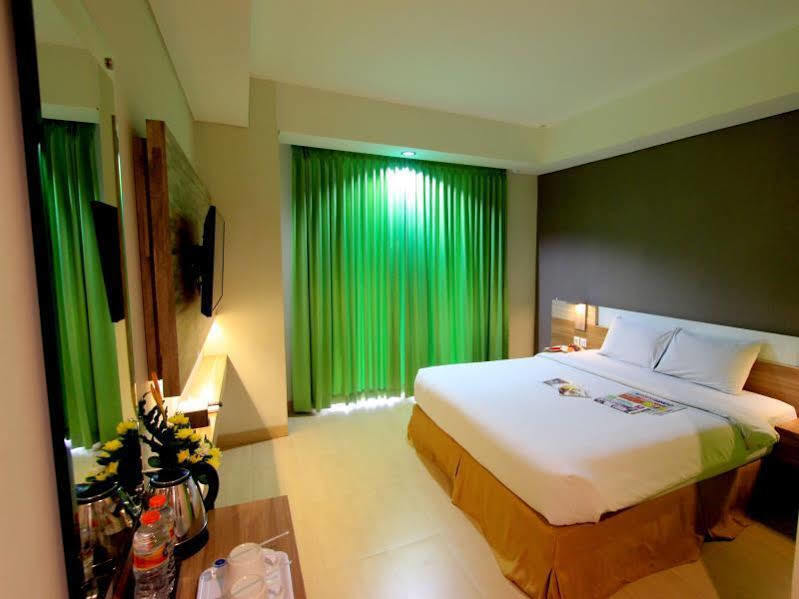 Hotel Fortunagrande Seturan Yogyakarta Maguwo Zewnętrze zdjęcie